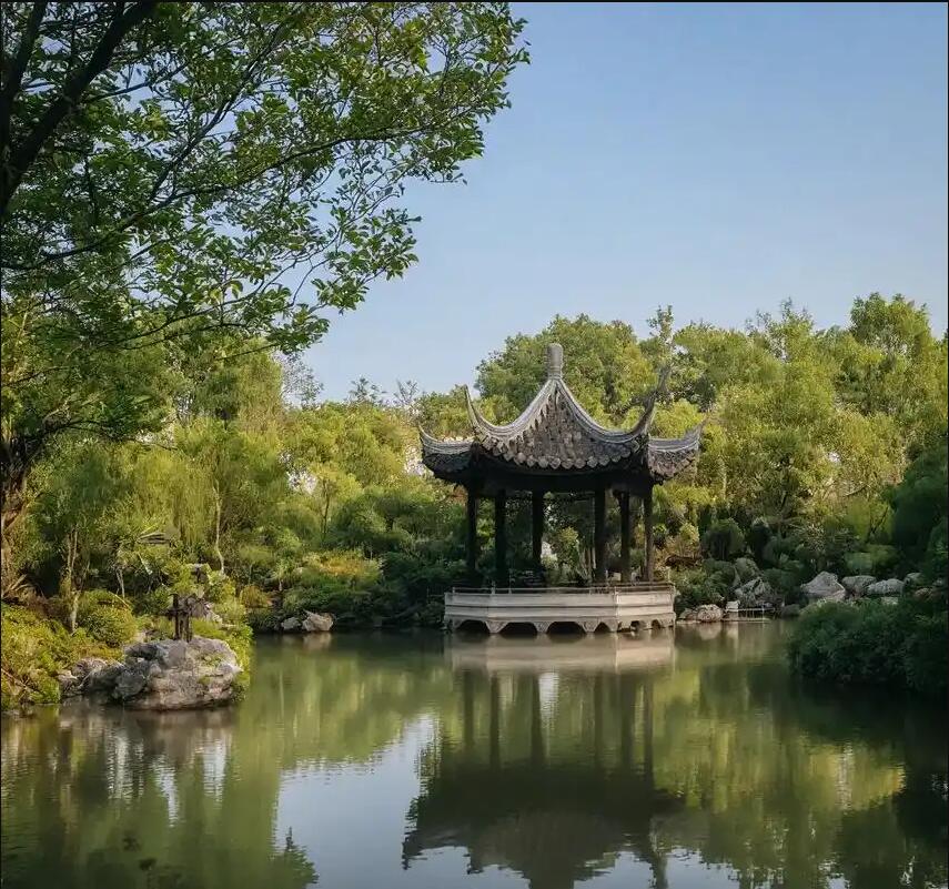 乌鲁木齐雨真服务有限公司